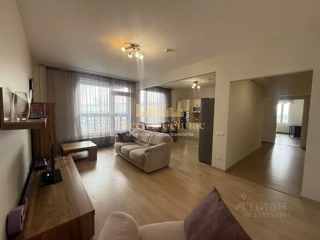 3-к кв. Татарстан, Казань ул. Сибгата Хакима, 60 (81.0 м) - Фото 1