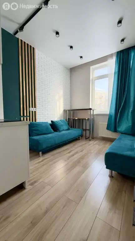 Квартира-студия: Екатеринбург, улица Азина, 57 (15.6 м) - Фото 1