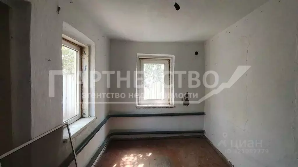 Дом в Краснодарский край, Северский район, Ильское городское ... - Фото 1