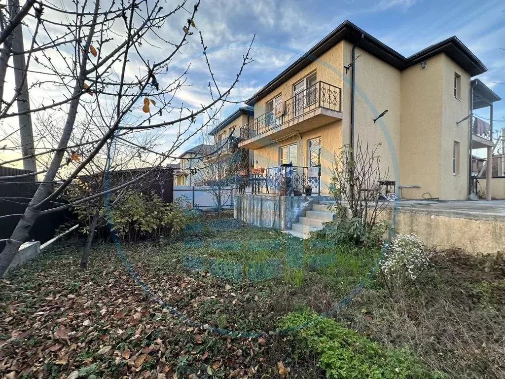 Дом в Ставропольский край, Ессентуки ул. Имени Н. Панасенко (160 м) - Фото 1