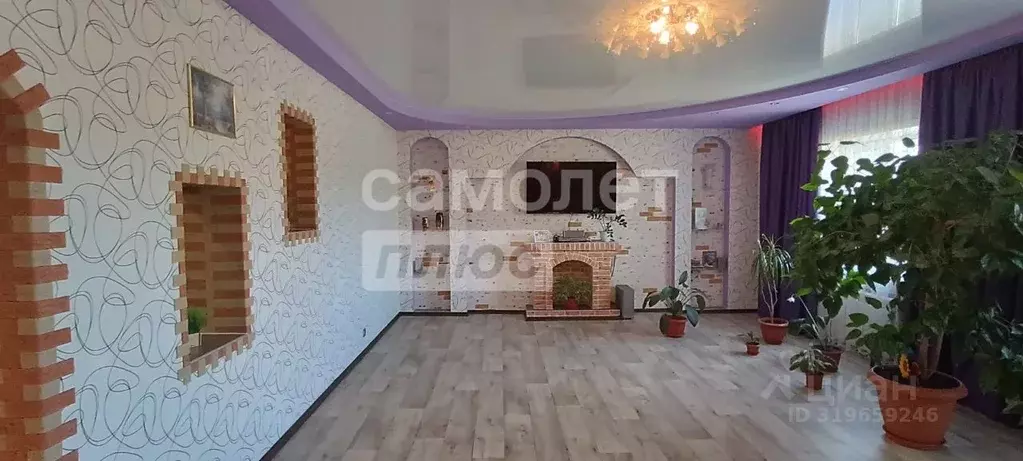 Коттедж в Самарская область, с. Шигоны ул. Коммунальная, 24 (270 м) - Фото 1