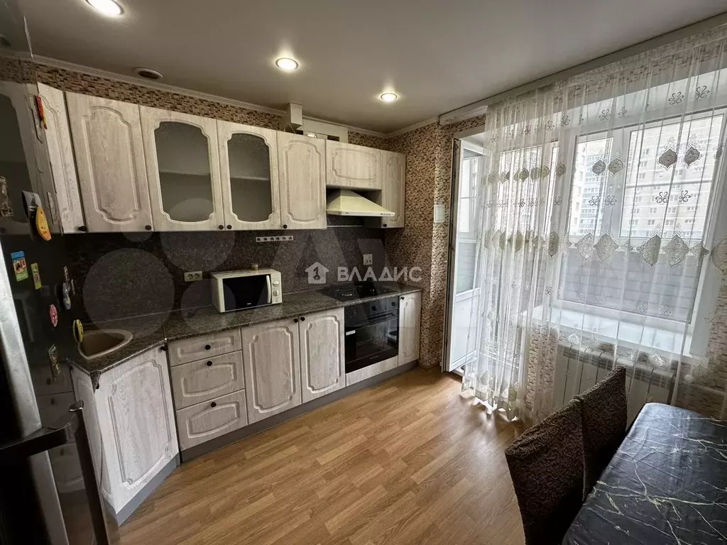 1-к. квартира, 41,7 м, 4/10 эт. - Фото 1