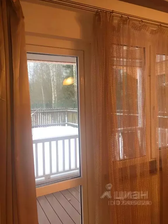 Коттедж в Санкт-Петербург пос. Песочный, Запрудная ул. (150 м) - Фото 2