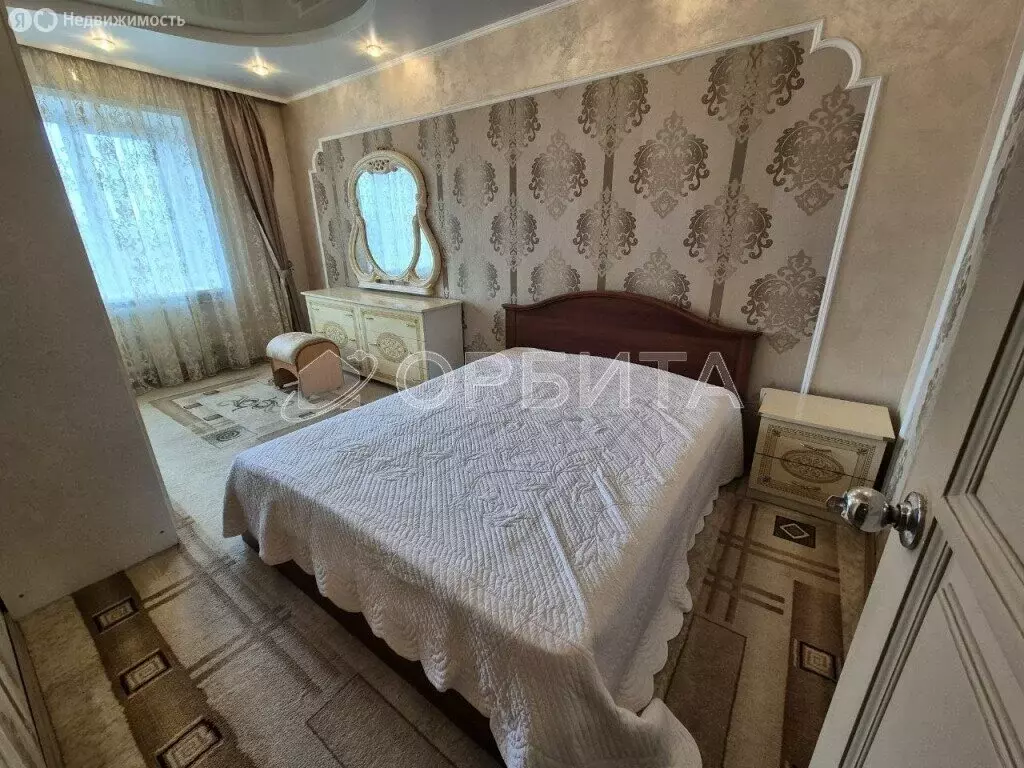 3-комнатная квартира: Тюмень, улица Николая Чаплина, 125 (88 м) - Фото 0
