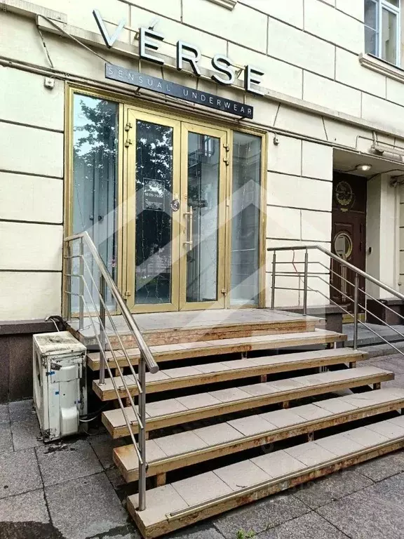 Торговая площадь в Москва Садовая-Кудринская ул., 14-16 (65 м) - Фото 0