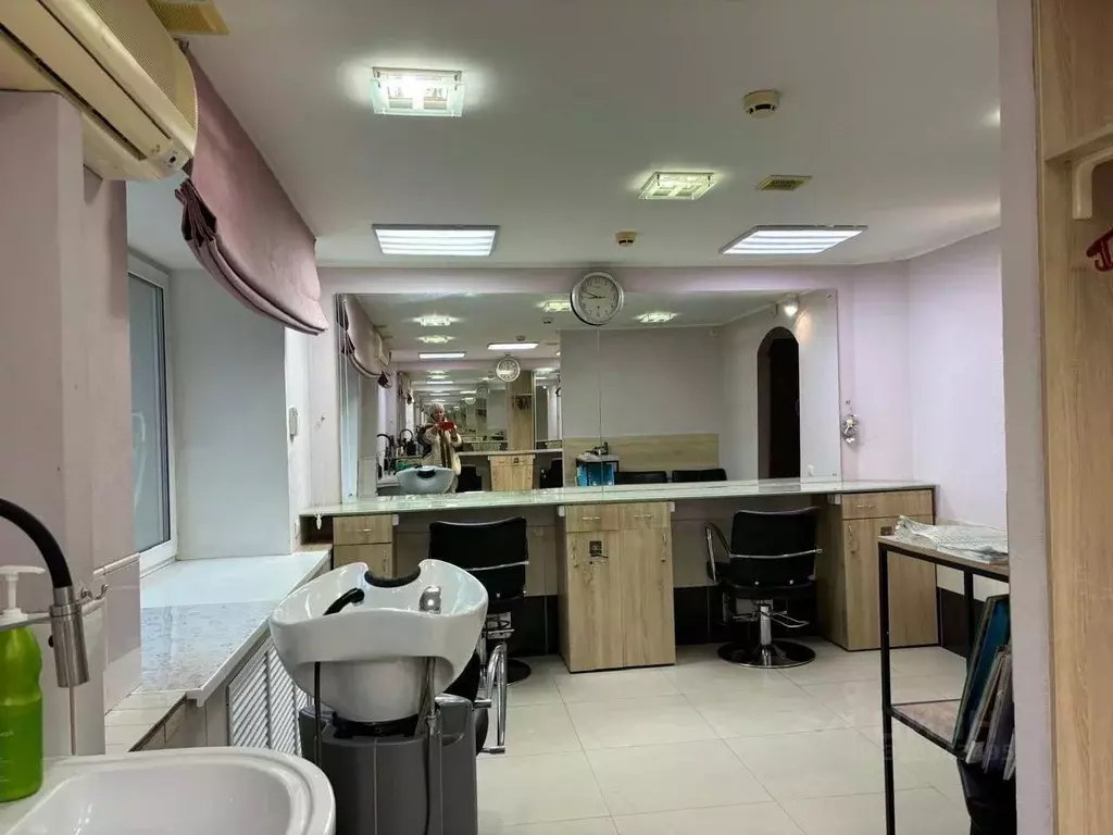 Помещение свободного назначения в Пермский край, Пермь ул. ... - Фото 1