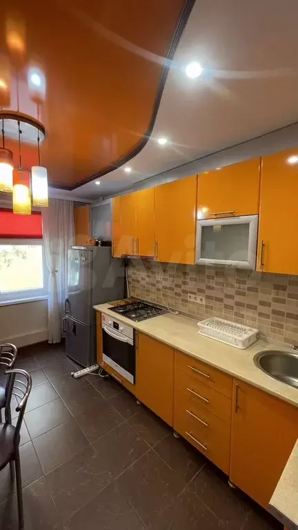 2-к. квартира, 60 м, 2/9 эт. - Фото 0