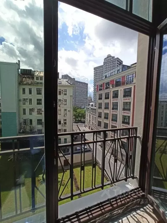 1-к кв. Москва Поварская ул., 8/1к1 (69.7 м) - Фото 1