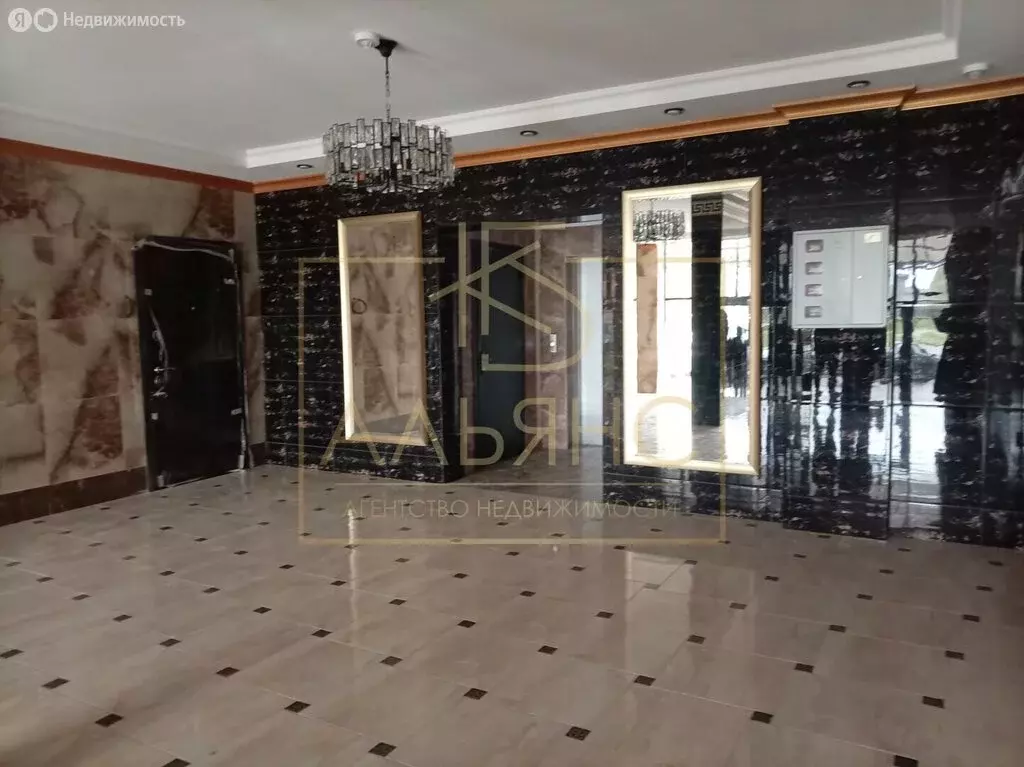 1-комнатная квартира: Владикавказ, улица Зураба Магкаева, 2 (52 м) - Фото 1