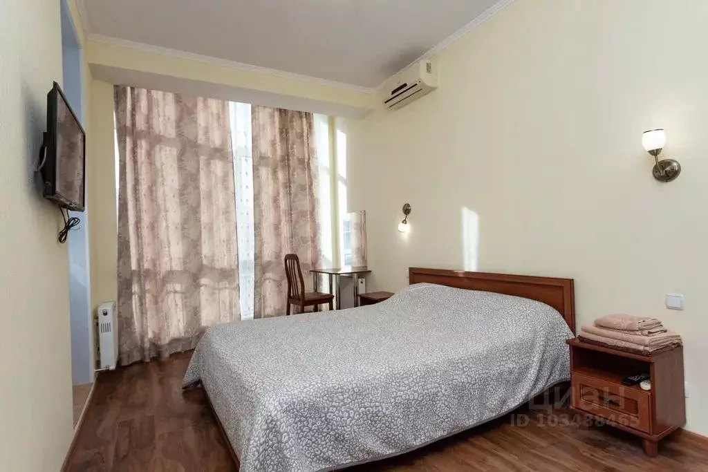2-к кв. Крым, Алушта ул. Ленина, 26 (50.0 м) - Фото 0