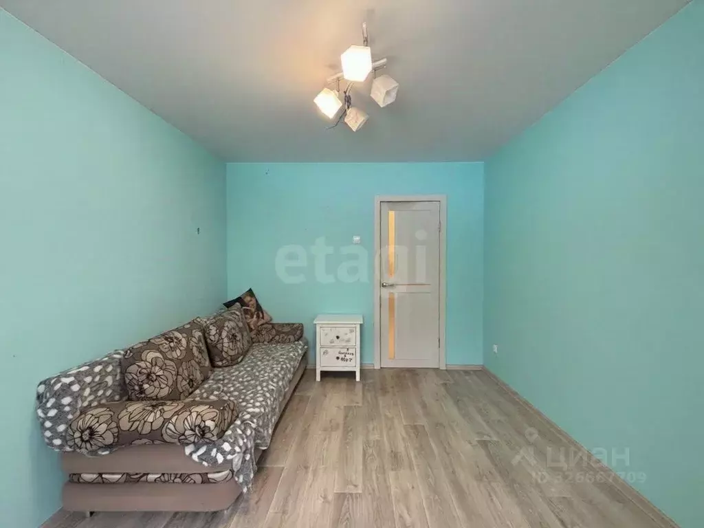 3-к кв. Псковская область, Псков ул. Майора Доставалова, 7 (67.5 м) - Фото 1