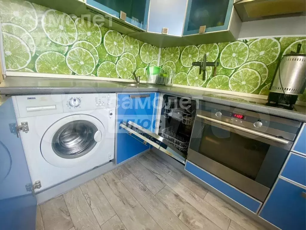 3-к. квартира, 60 м, 6/9 эт. - Фото 1