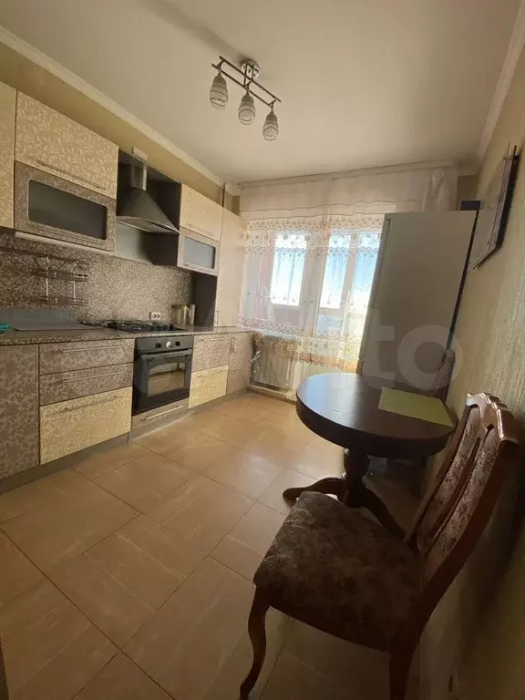 1-к. квартира, 40 м, 6/10 эт. - Фото 1