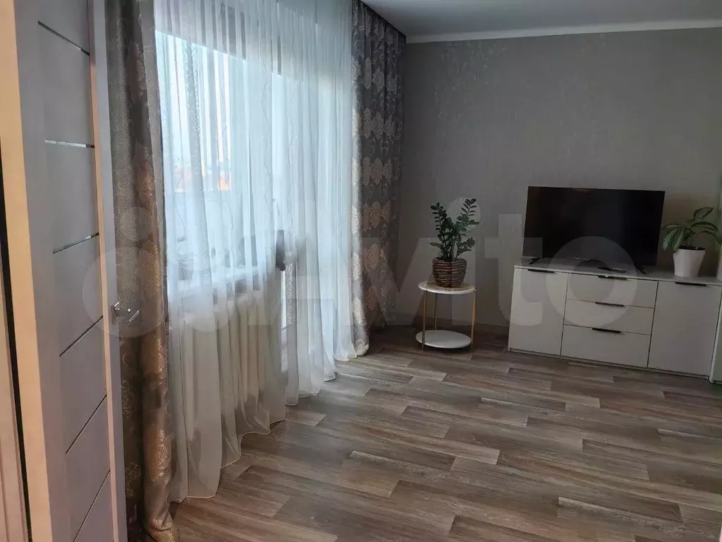 1-к. квартира, 45 м, 10/10 эт. - Фото 0