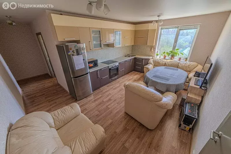 2-комнатная квартира: Пенза, улица Леонова, 10 (65 м) - Фото 0