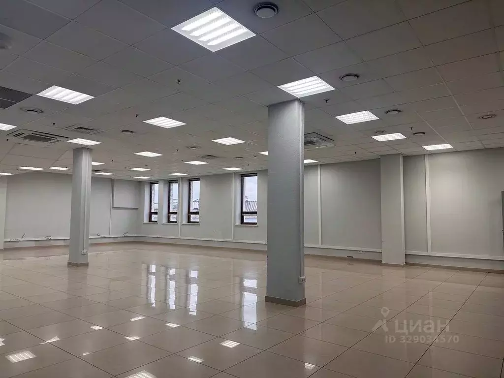 Офис в Татарстан, Казань ул. Баумана, 44/8 (389 м) - Фото 1