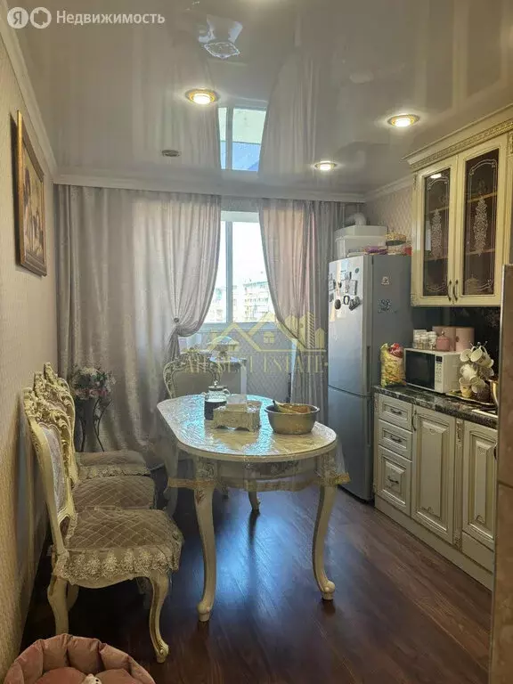 3-комнатная квартира: Владикавказ, улица Алихана Гагкаева, 7 (75 м) - Фото 1