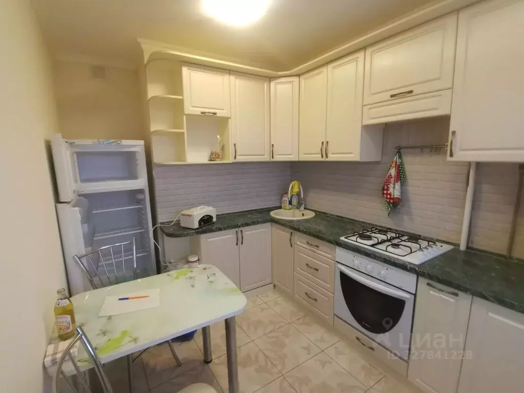 3-к кв. Тульская область, Узловая Заводская ул., 16 (67.0 м) - Фото 1