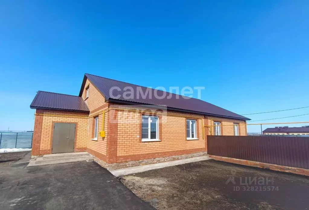 Дом в Курская область, Золотухино муниципальное образование, ... - Фото 1