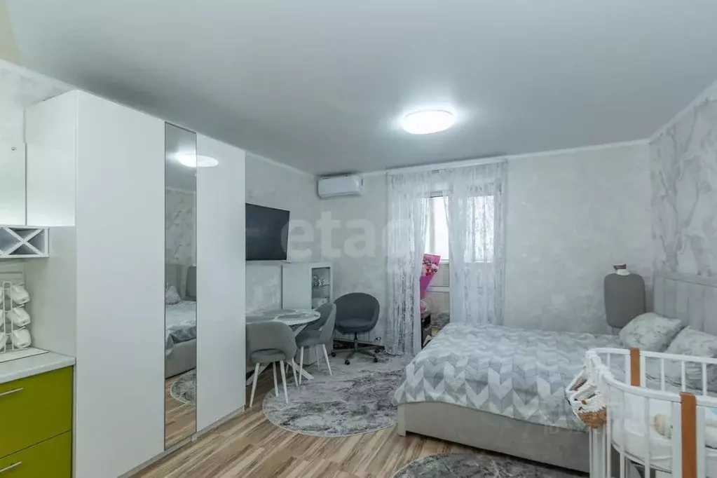 Студия Омская область, Омск пос. Амурский, ул. Багратиона, 33 (28.0 м) - Фото 0