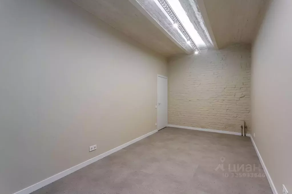 Помещение свободного назначения в Санкт-Петербург наб. Обводного ... - Фото 2