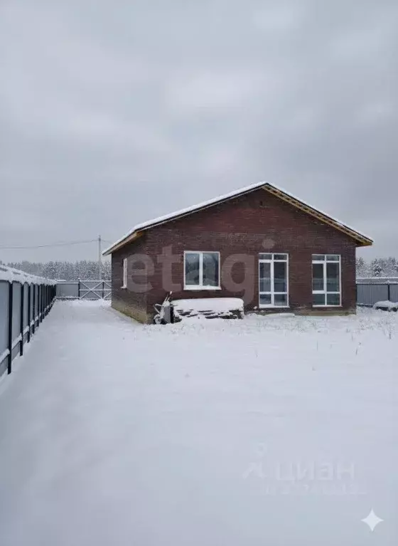 Дом в Калужская область, Малоярославецкий муниципальный округ, Маклино ... - Фото 1