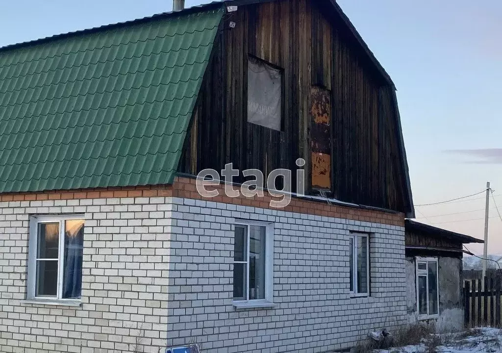 Дом в Забайкальский край, Чита пос. Заречный, Овощная ул. (156 м) - Фото 0