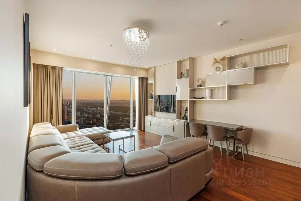 2-к кв. Москва 1-й Красногвардейский проезд, 21с1 (92.4 м) - Фото 1