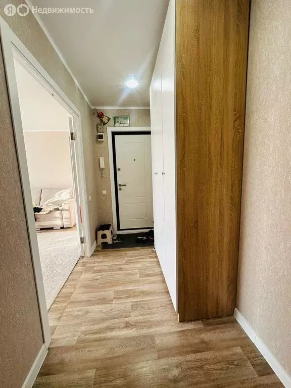 4-комнатная квартира: Нижнекамск, проспект Мира, 52 (77.3 м) - Фото 0