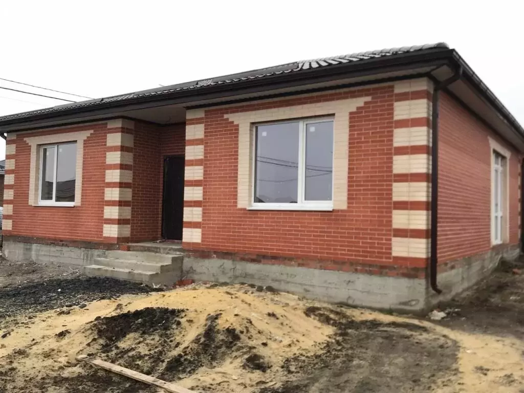Дом в Ростов-на-Дону, улица Петренко (100 м) - Фото 1