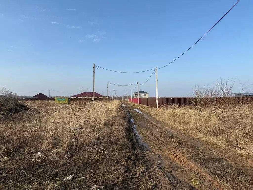 Участок в Смоленская область, Смоленский муниципальный округ, д. Лубня ... - Фото 1