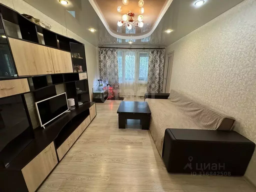 3-к кв. Татарстан, Казань ул. Латышских Стрелков, 7 (45.5 м) - Фото 0