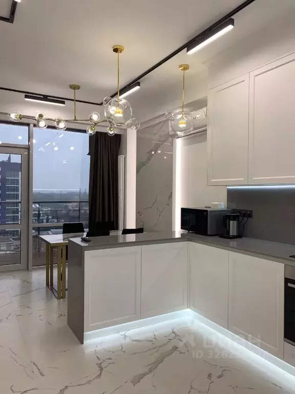 Свободной планировки кв. Севастополь ул. Парковая, 7 (64.0 м) - Фото 1