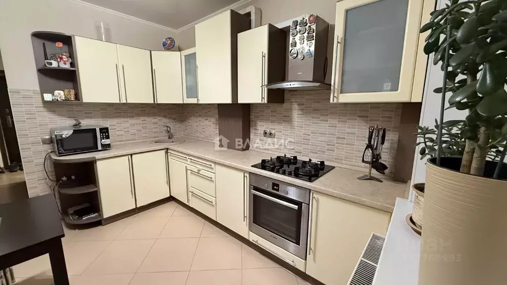 1-к кв. Калининградская область, Калининград ул. Баженова, 13 (41.4 м) - Фото 2