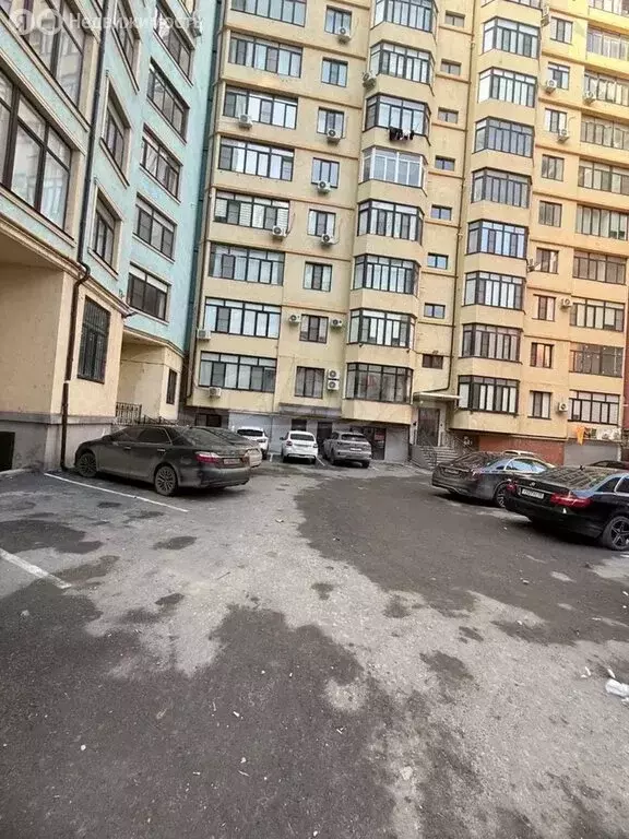 2-комнатная квартира: Махачкала, улица Лаптиева, 3 (83 м) - Фото 1