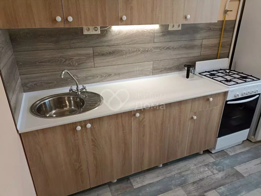 2-к кв. Волгоградская область, Волгоград ул. Германа Титова, 46 (48.0 ... - Фото 1