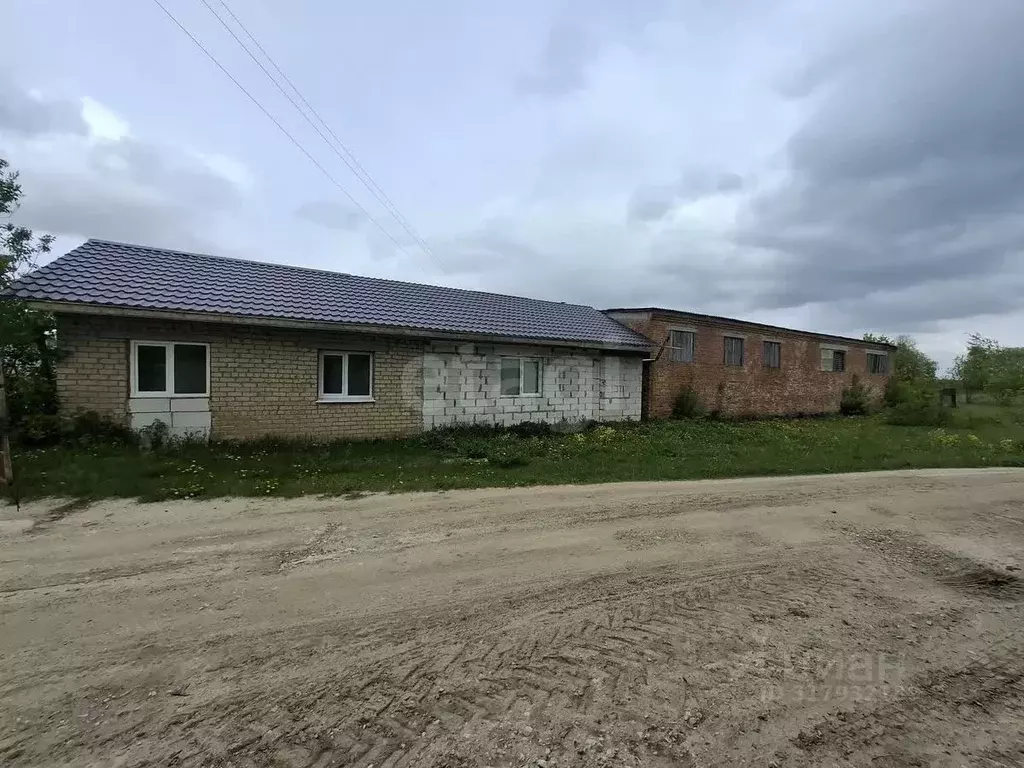 Склад в Калужская область, пос. Бабынино ул. Кооперативная (1000 м) - Фото 1