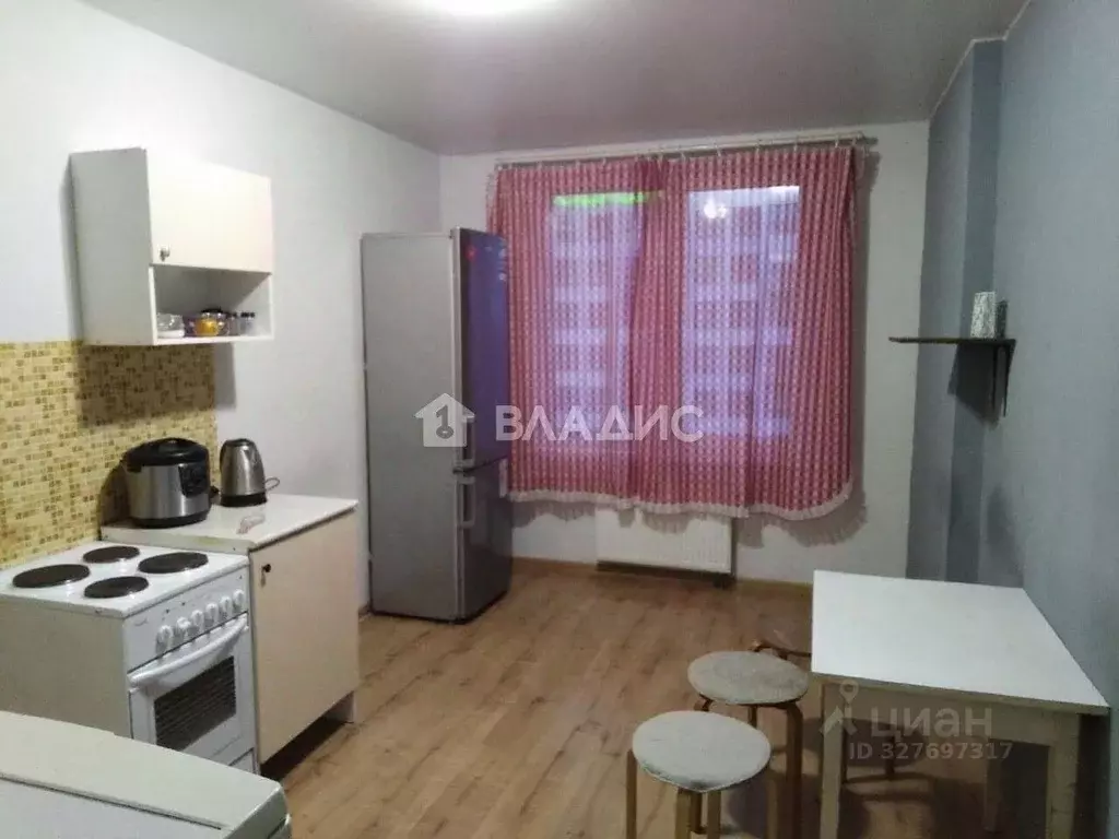 3-к кв. Санкт-Петербург ул. Крыленко, 1к1 (80.8 м) - Фото 1