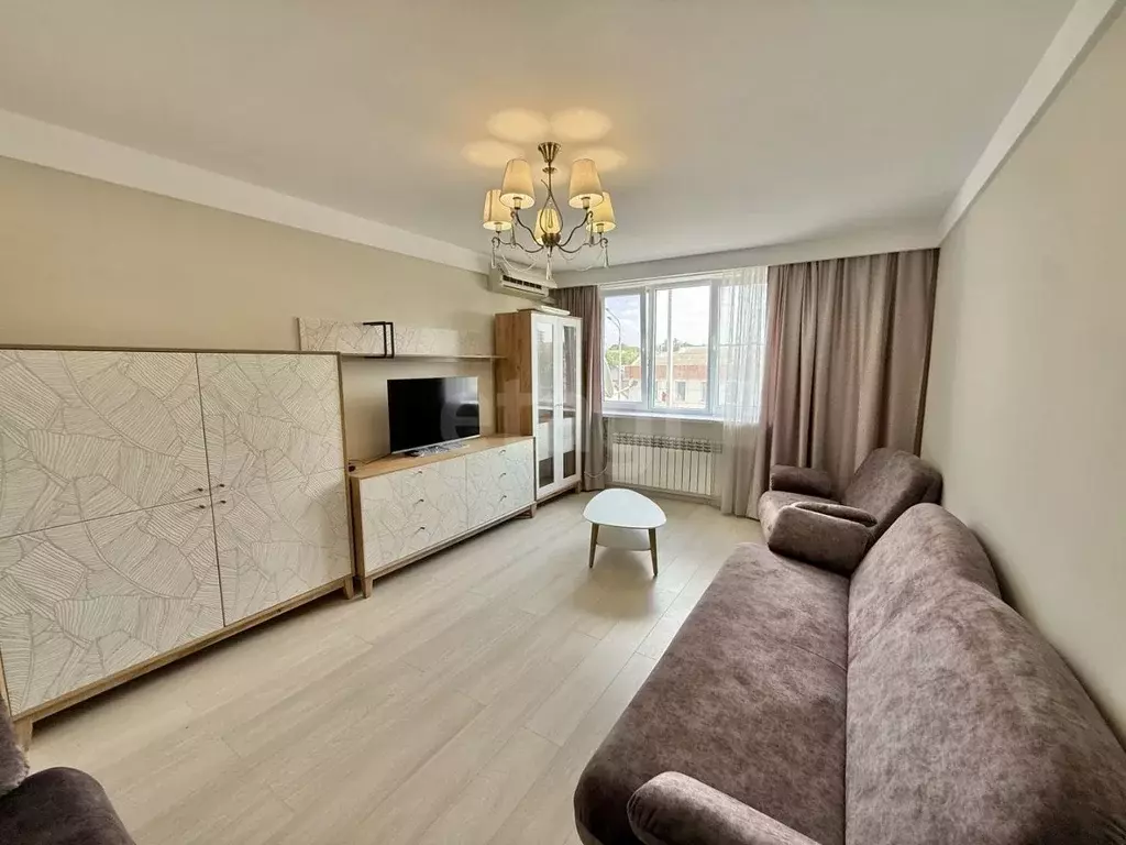 3-к кв. Крым, Симферополь ул. Караимская (70.0 м) - Фото 2