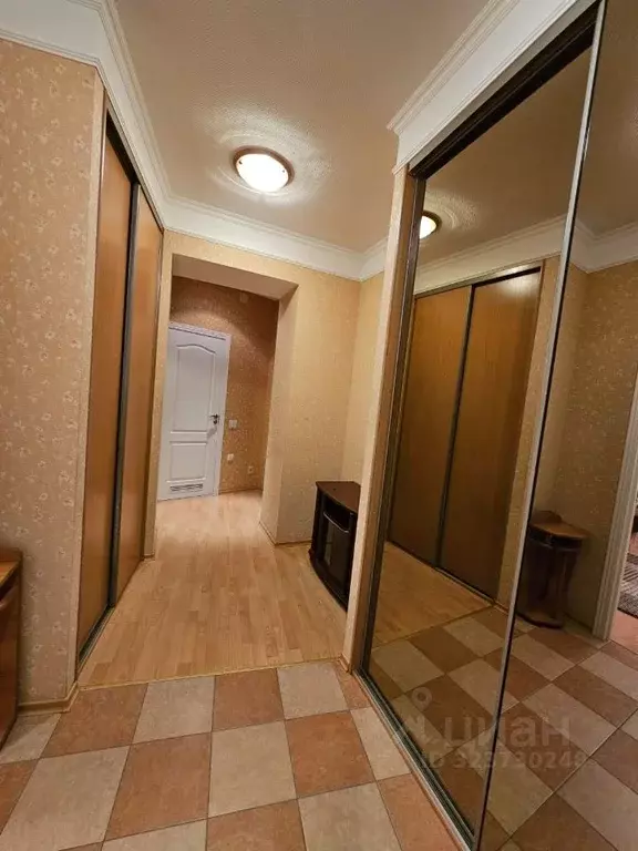 2-к кв. Омская область, Омск Интернациональная ул., 35 (55.0 м) - Фото 1