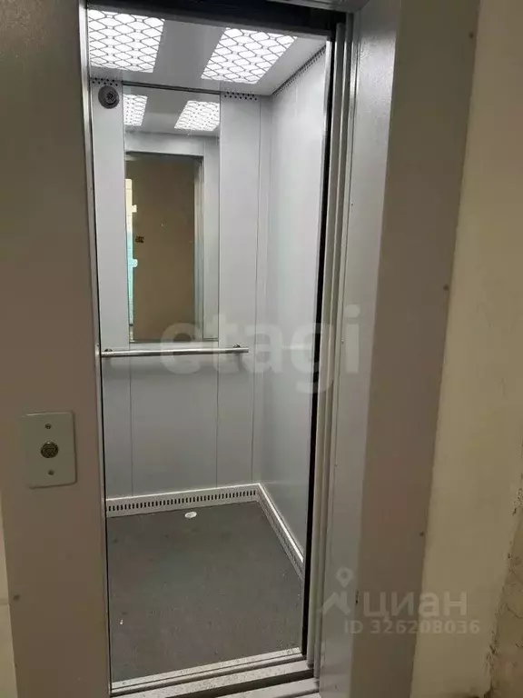 Студия Тюменская область, Тюмень Харьковская ул., 69а (15.0 м) - Фото 2