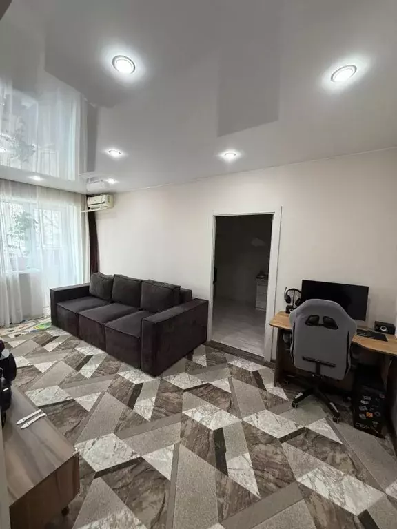 2-к кв. Оренбургская область, Орск ул. Вокзальное шоссе, 10 (42.8 м) - Фото 1