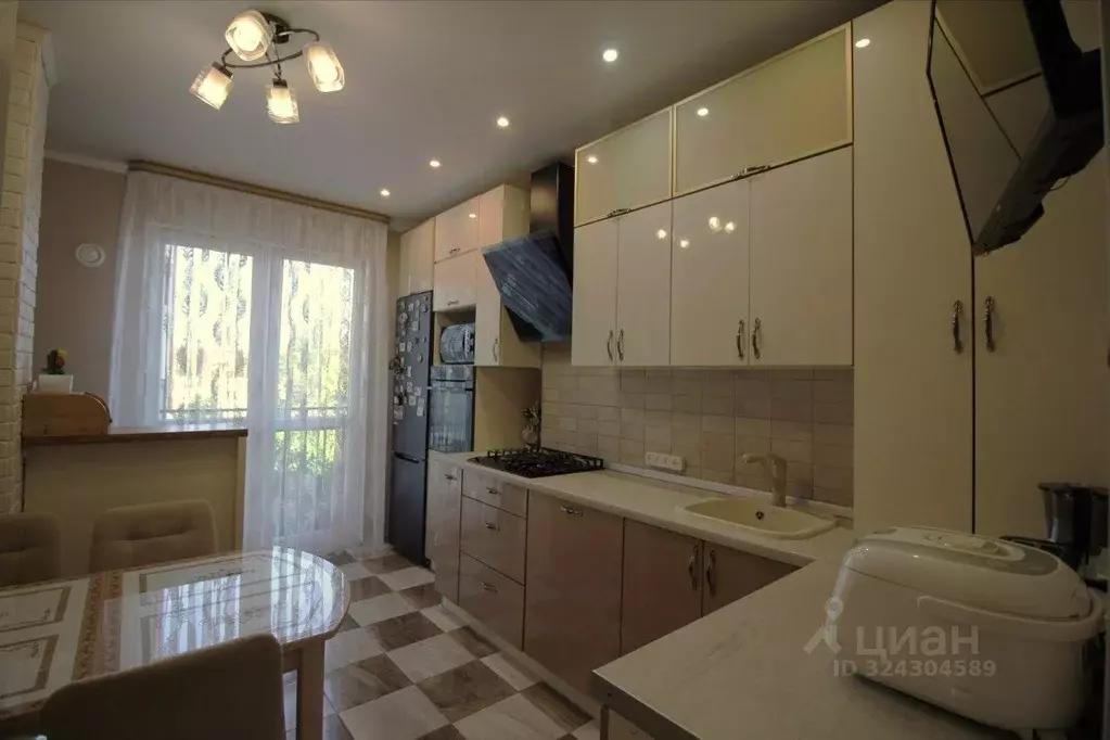 2-к кв. Калининградская область, Гурьевский муниципальный округ, пос. ... - Фото 1