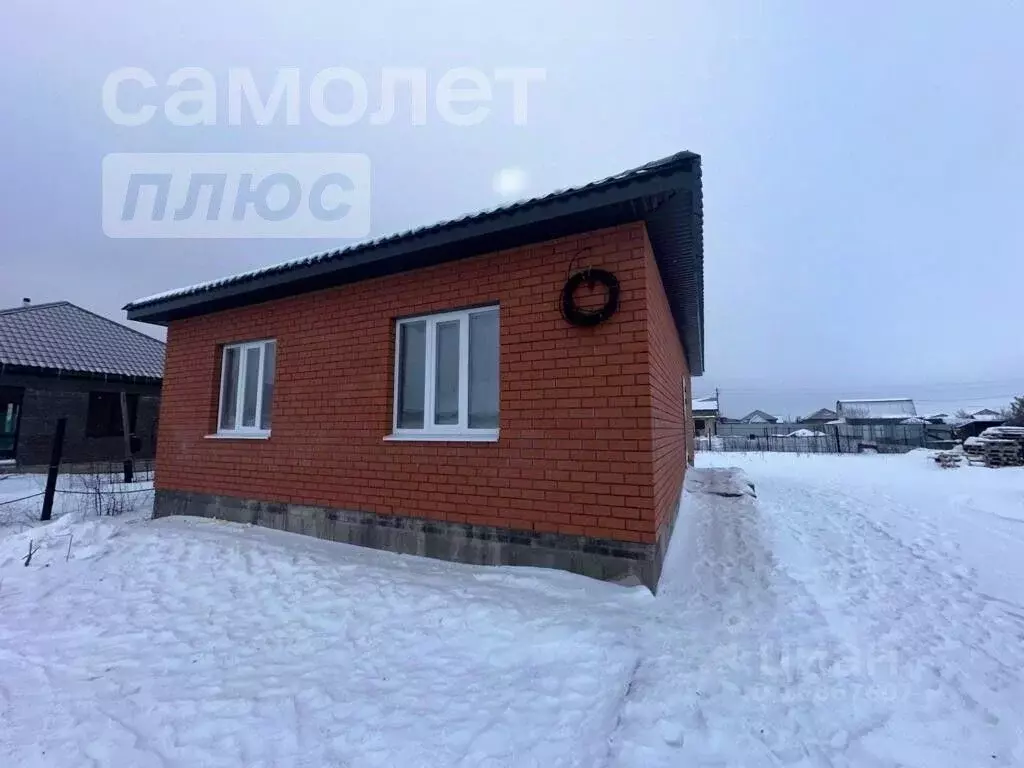 Дом в Оренбургская область, Оренбургский район, с. Южный урал  (80 м) - Фото 0