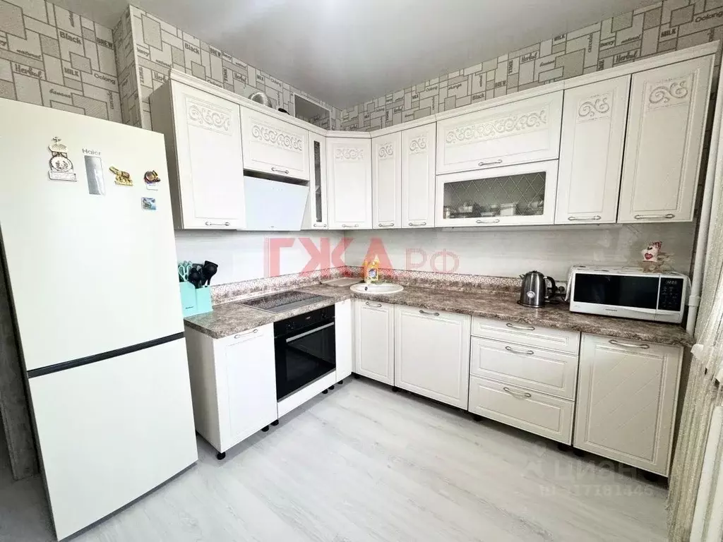 2-к кв. Саха (Якутия), Нерюнгри ул. Аммосова, 8/1 (63.1 м) - Фото 1