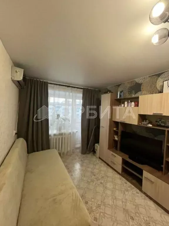 1-к кв. Тюменская область, Тюмень ул. 50 лет Октября, 47 (30.6 м) - Фото 1