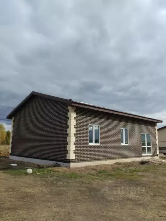 Дом в Омская область, Омский район, Магистральное с/пос, с. Ребровка  ... - Фото 2