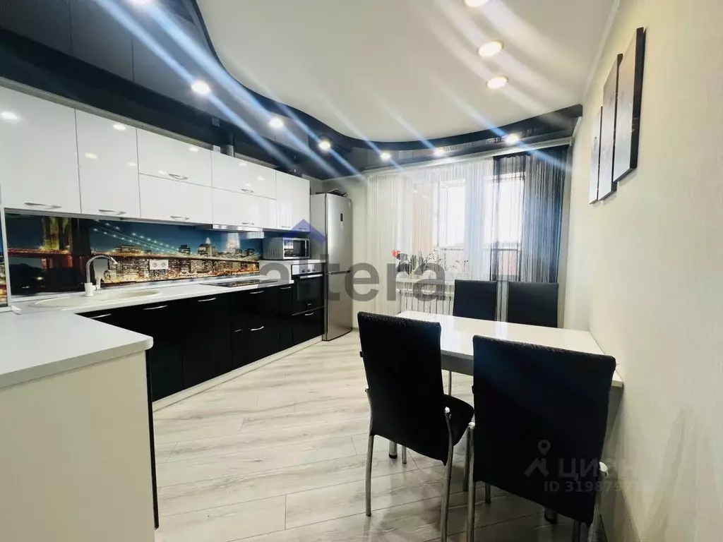3-к кв. Татарстан, Казань ул. Виктора Сажинова, 7/11 (93.0 м) - Фото 0