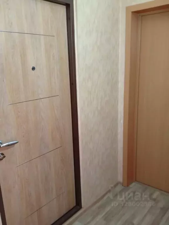 2-к кв. Омская область, Омск Сибирский просп., 10/1 (43.6 м) - Фото 1