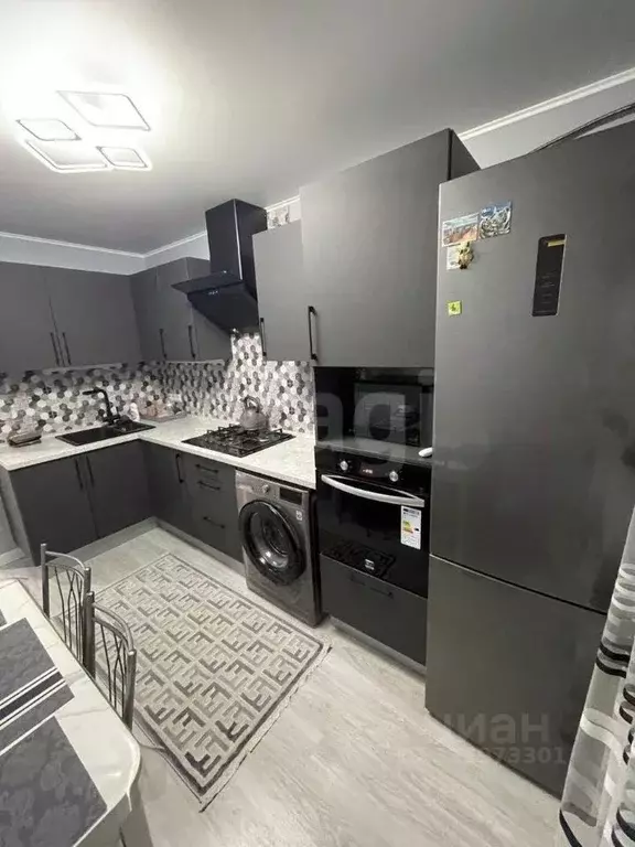 3-к кв. Брянская область, Брянск ул. Менжинского, 8 (64.4 м) - Фото 1